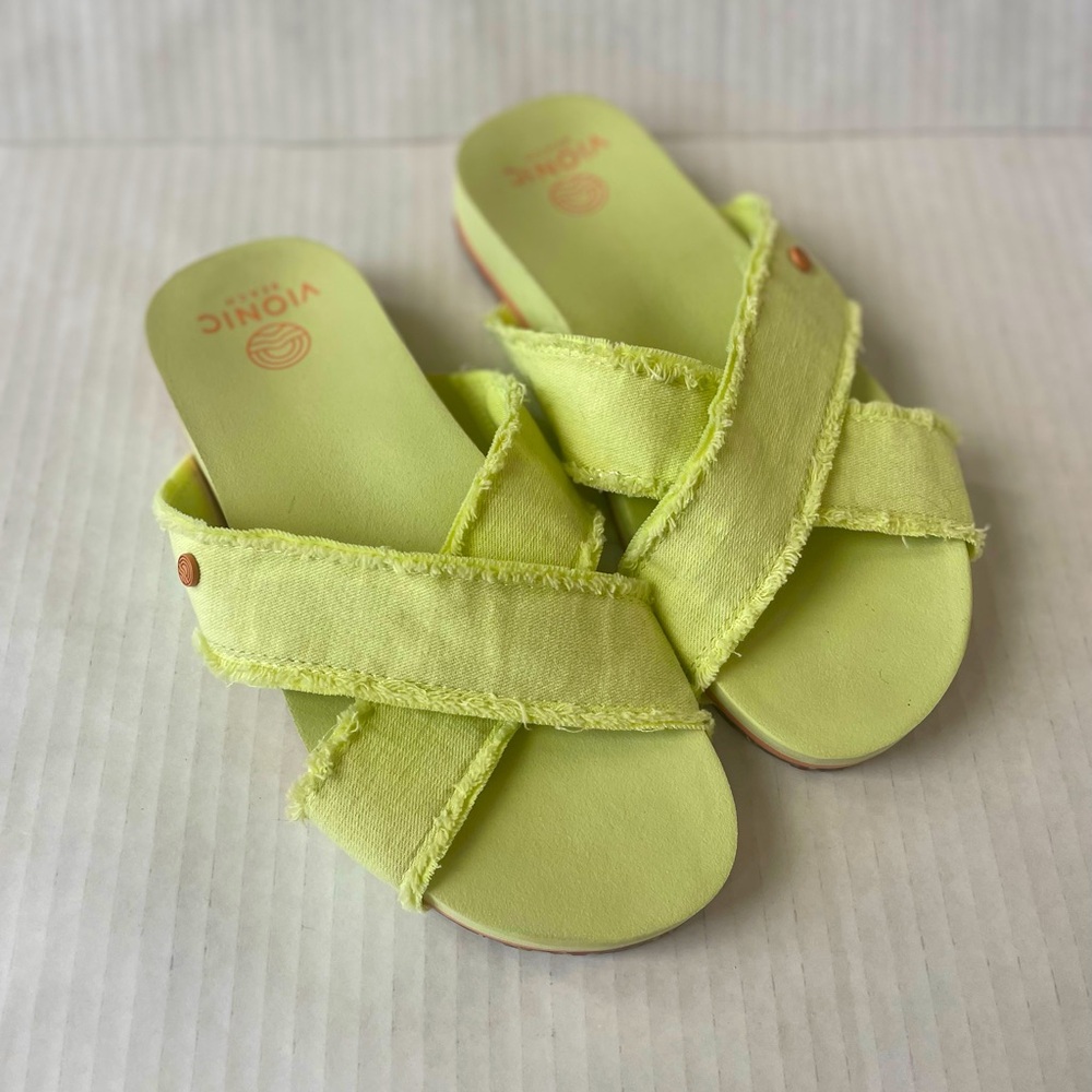 Vionic Women's Panama Pale Lime Sandals 6
